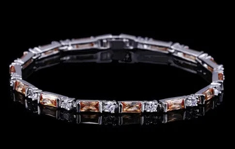 CWWZircons Fashion CZ Charm Lovely Red Green Blue Austrian Crystal Tennis Bracelets for Women Christmas New Year Gift CB087