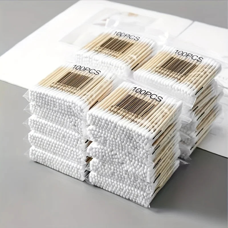400Pcs Cotton Swabs for Ear Cleaning, Disposable Cotton Swabs for Makeup, Household Disposable Cotton Swabs for Cleaning Ear Picks, Disinfecting Pointed Cotton Swabs with Double Heads, Convenient Pet Ear Canal and Tear Stain
