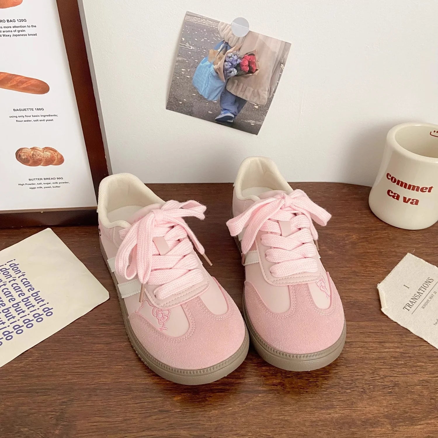 Women's Casual Shoes Cute Kitten Embroidery Soft Bottom Non-slip Comfortable De Training Shoes New Hundred Fashion Plate Shoes