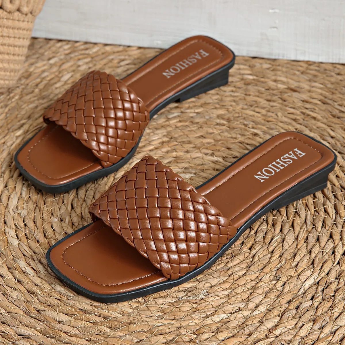 Summer Women's Sandals Luxury Fashion Flat Bottom Slippers Casual Simple Solid Colour One Word Woven Strap Sandy Beach Sandals