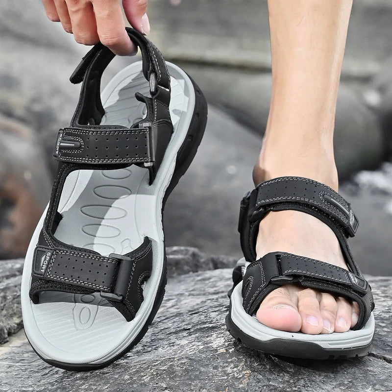 Summer Men‘s Sandals Casual Comfortable Sandals 2025 New Designer Sneakers Lightweight Outdoor Wear Beach Sandals Men's Shoes